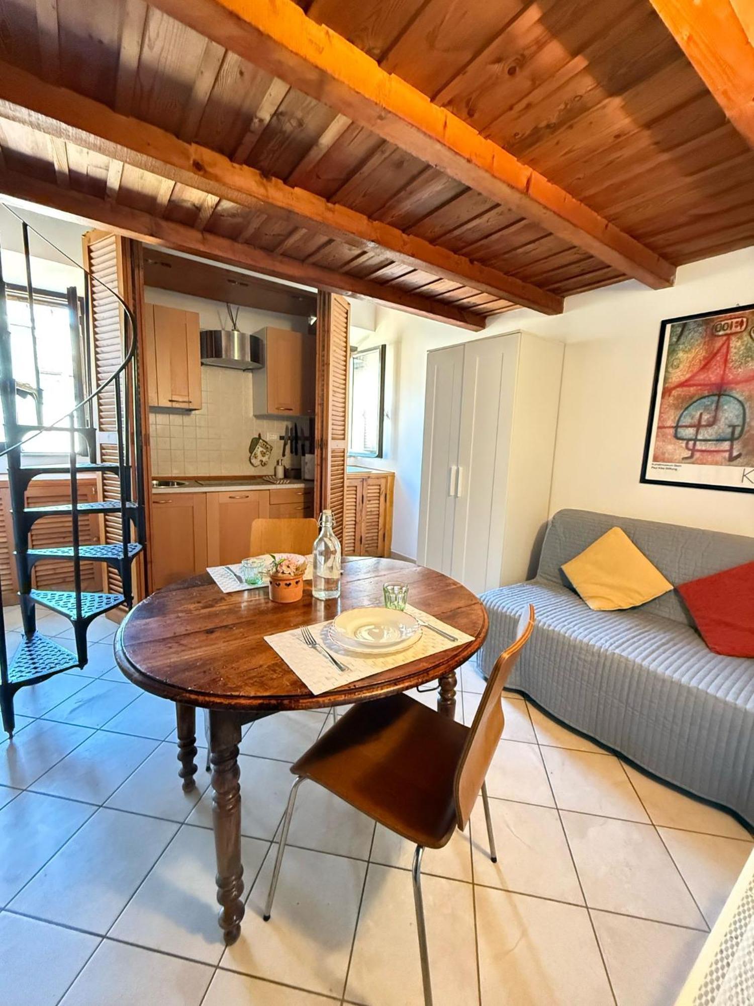 Apartamento Rione VI Loft Roma Habitación foto